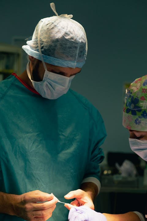 Chirurgie des mamelons invaginés ou ombiliqués par le Dr. Mertens à la Clinique Trenel