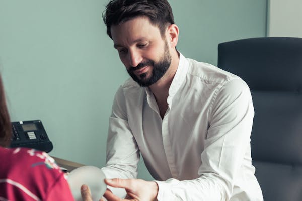Le Dr Mertens vous accompagne dans vos démarches esthétiques