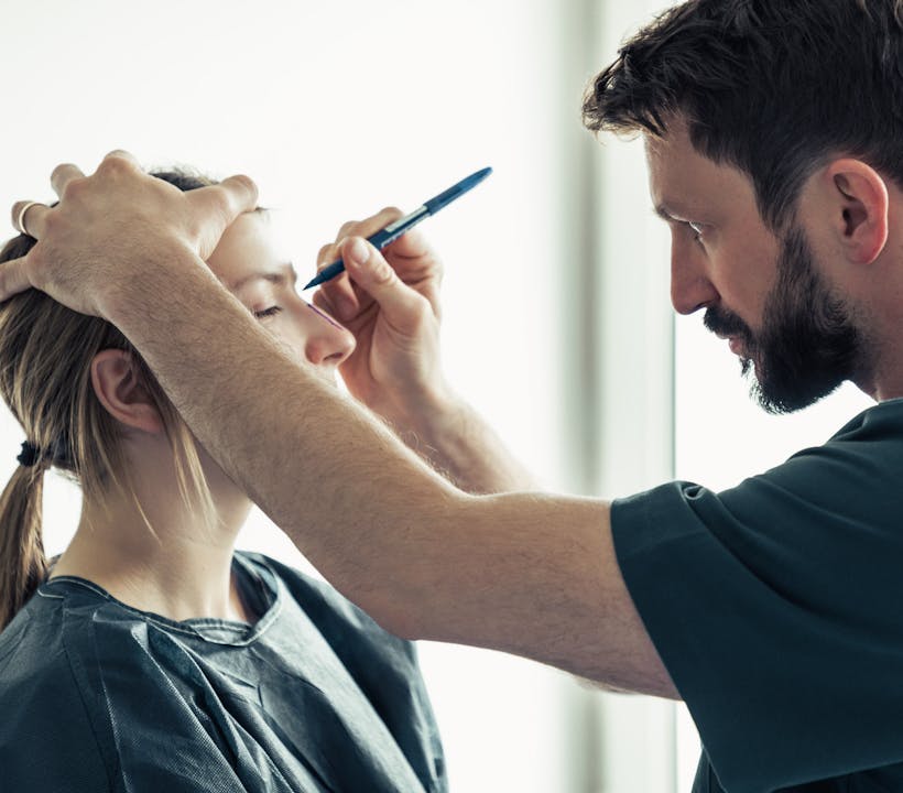 Rhinoplastie : chirurgie du nez par le Dr. Alexandre Mertens à Lyon ou Vienne