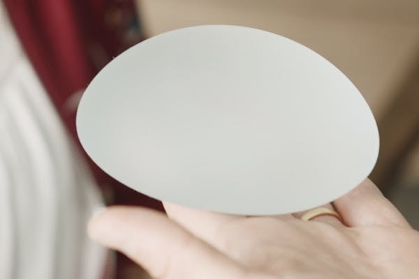 Type implant mammaire lyon