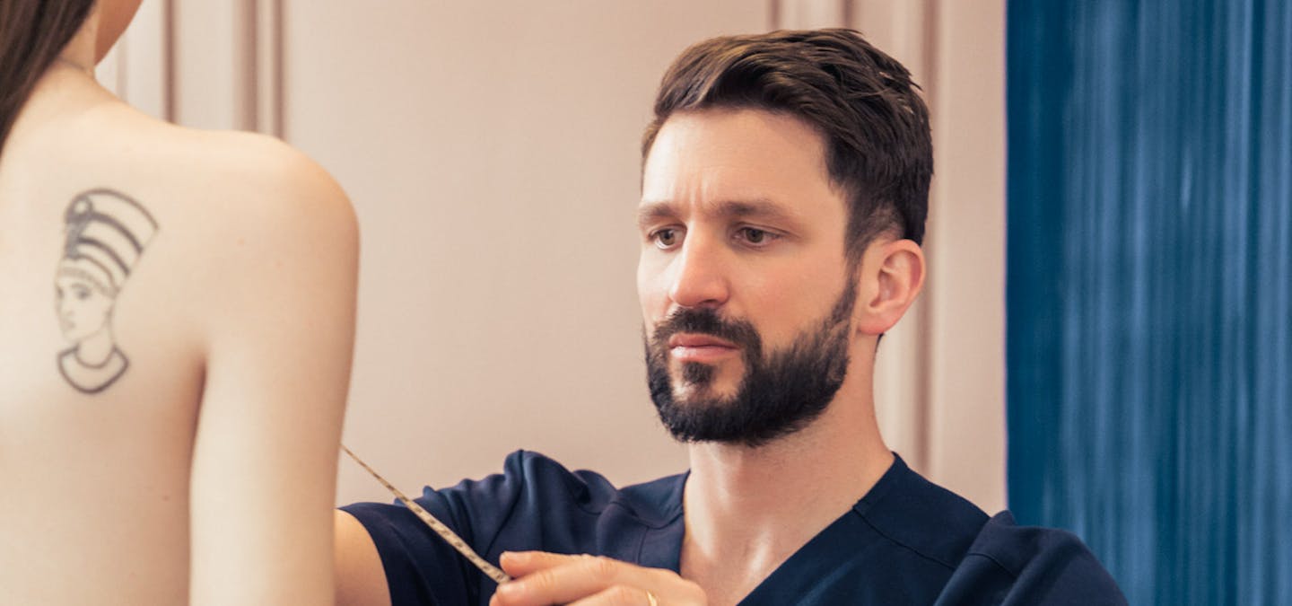 Comment obtenir des résultats naturels avec des prothèses mammaires ?