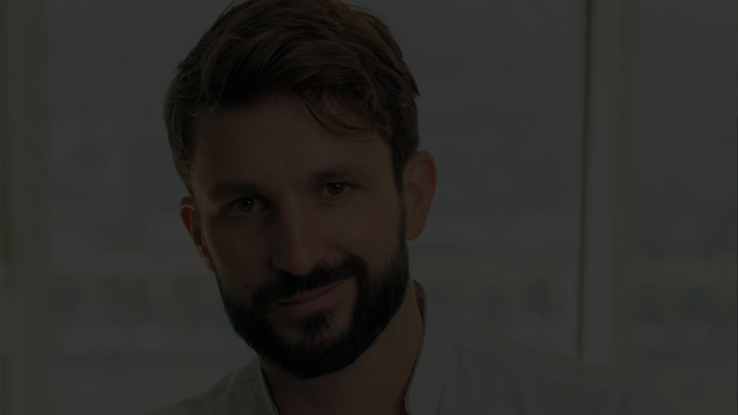 Le Dr. Alexandre Mertens s'est formé à Lyon auprès des meilleurs