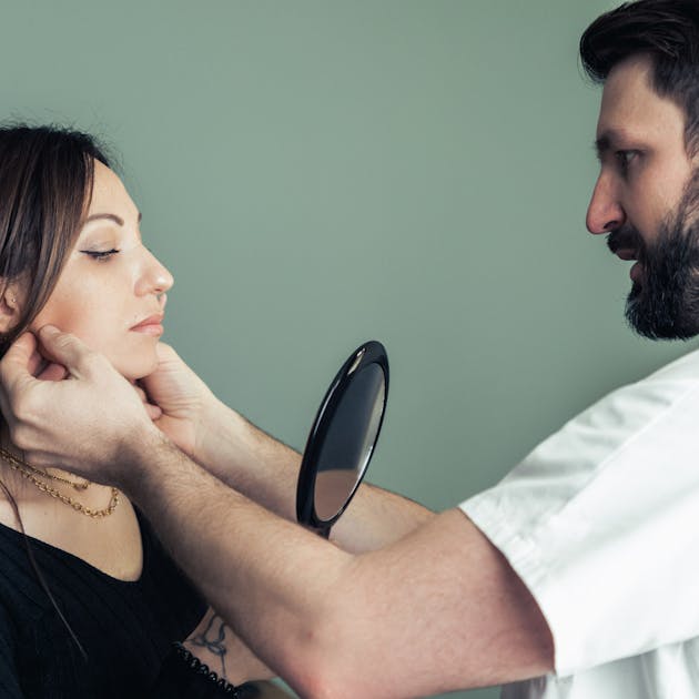 Lifting médical par acide hyaluronique par le Dr. Alexandre Mertens