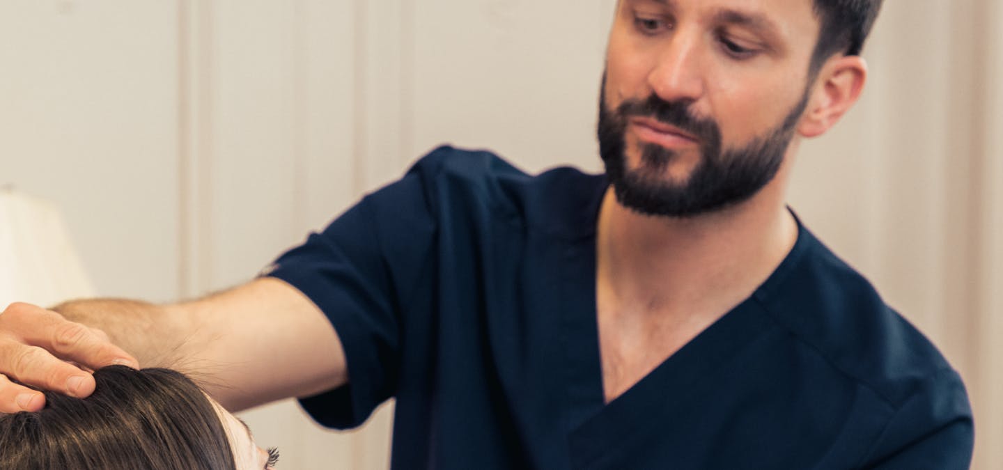 Rhinoplastie : 5 principes pour préserver l’aspect naturel du nez