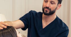 Rhinoplastie : 5 principes pour préserver l’aspect naturel du nez