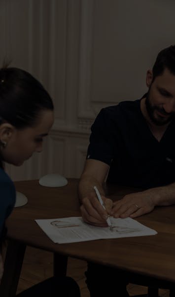 Augmentation mammaire composite