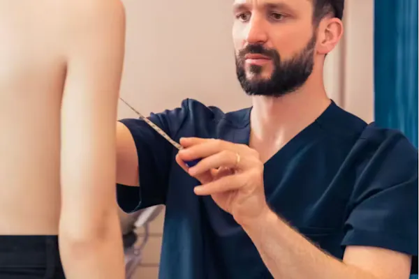 correction des seins tombants à Lyon