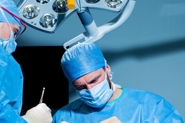 chirurgie du ventre pour retendre la peau