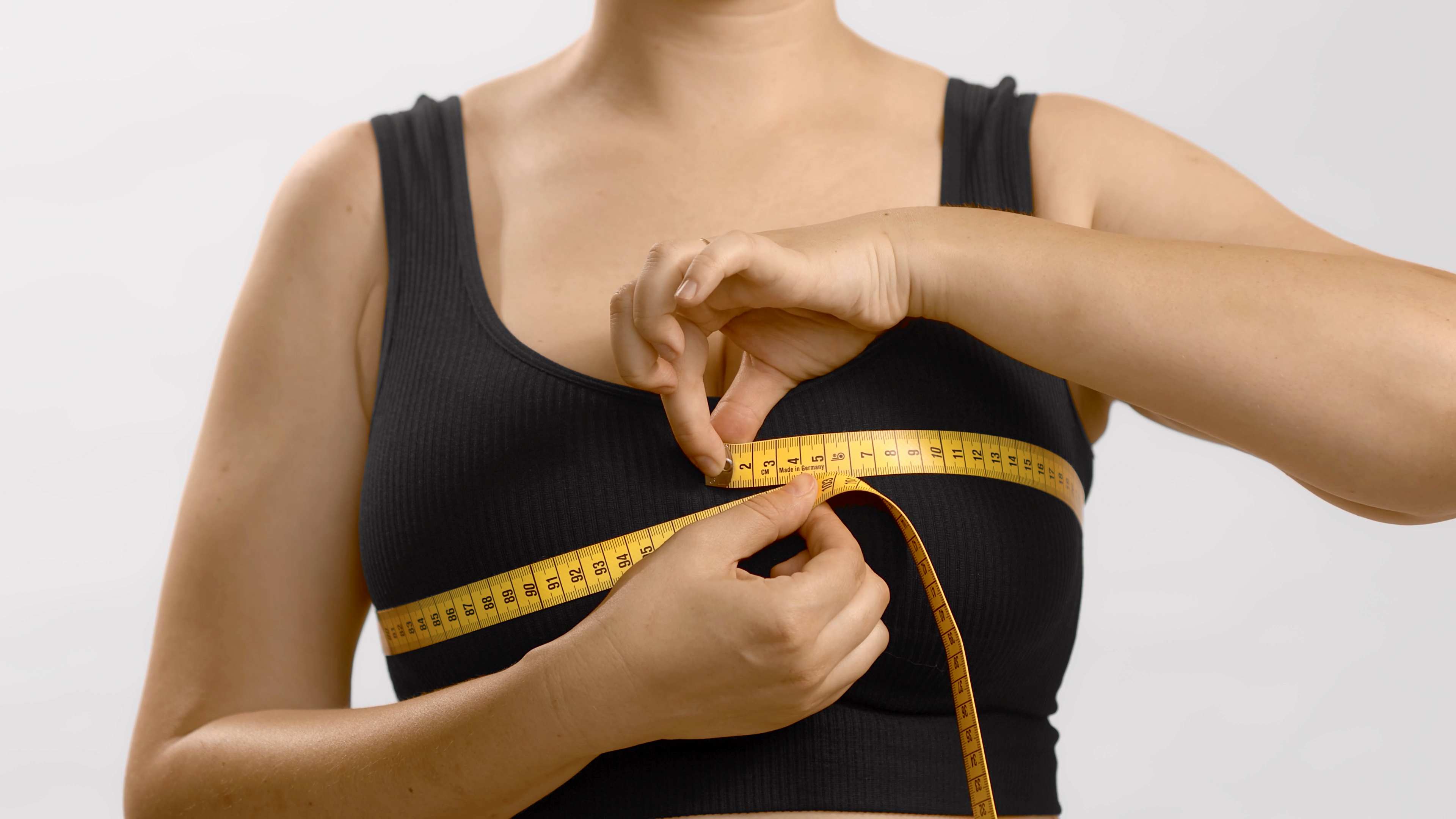 seins asymétriques : les 7 causes