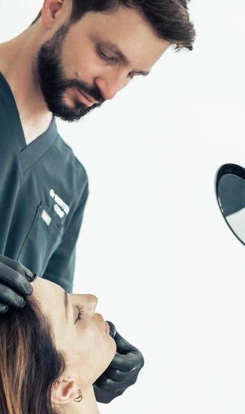 injection d'acide hyaluronique pour le volume