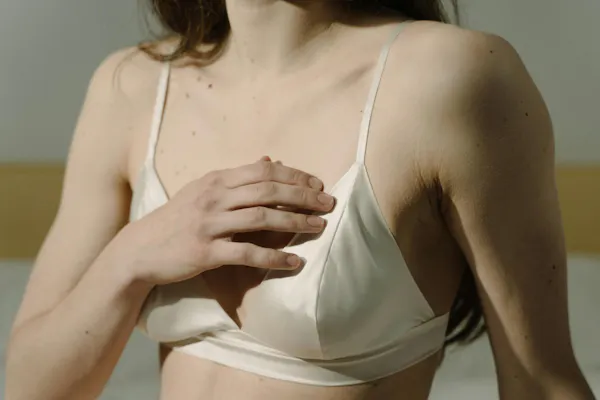 Il n’existe pas un seul “beau décolleté”