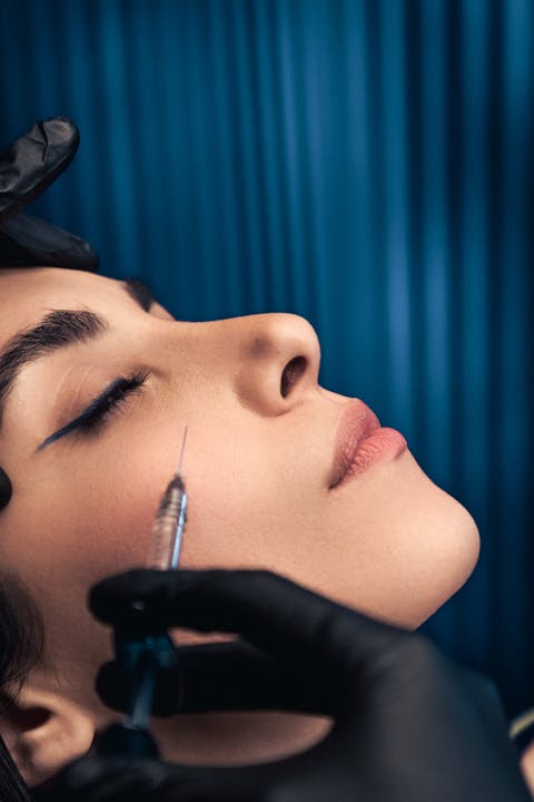 Prévenir les signes de l’âge et entretenir la beauté de la peau avec la mésothérapie et le skinbooster