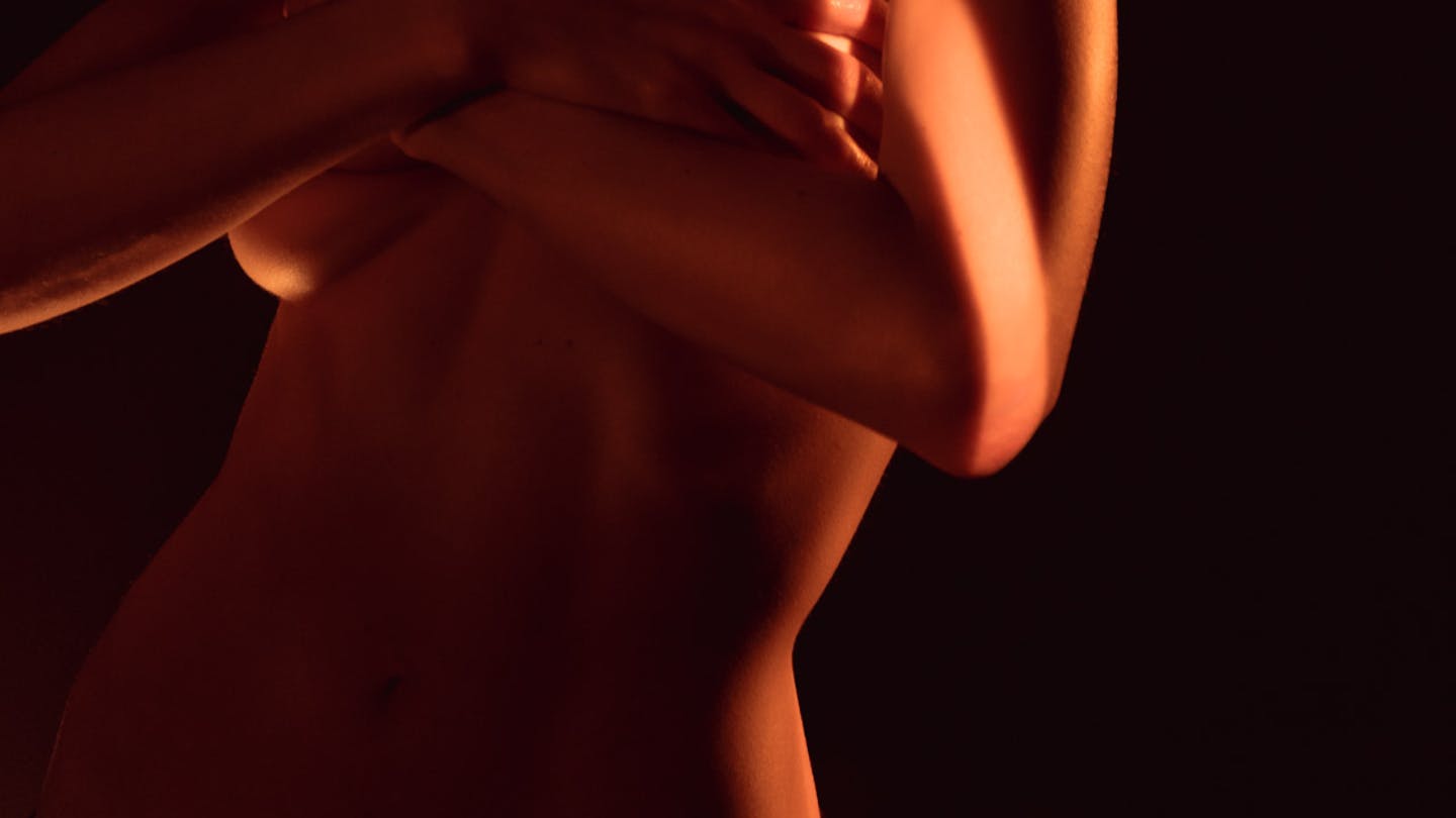 Suite et résultats Plastie abdominale – Abdominoplastie par le Dr. Alexandre Mertens