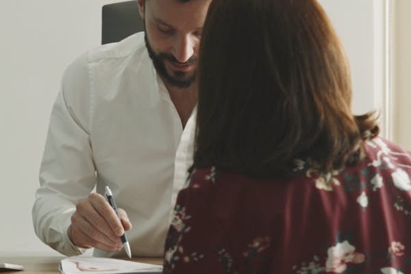rencontrer le chirurgien en vrai chirurgie mammaire étranger