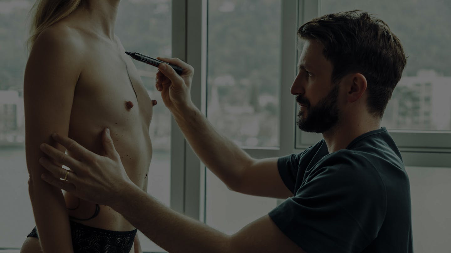 Chirurgie du sein par le Dr. Alexandre Mertens