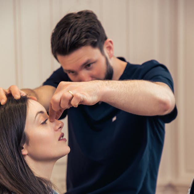 Rhinoplastie au centre de médecine esthétique et laser Maison Yoko par le Dr. Alexandre Mertens