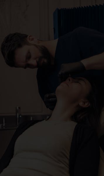 Acide Hyaluronique cernes