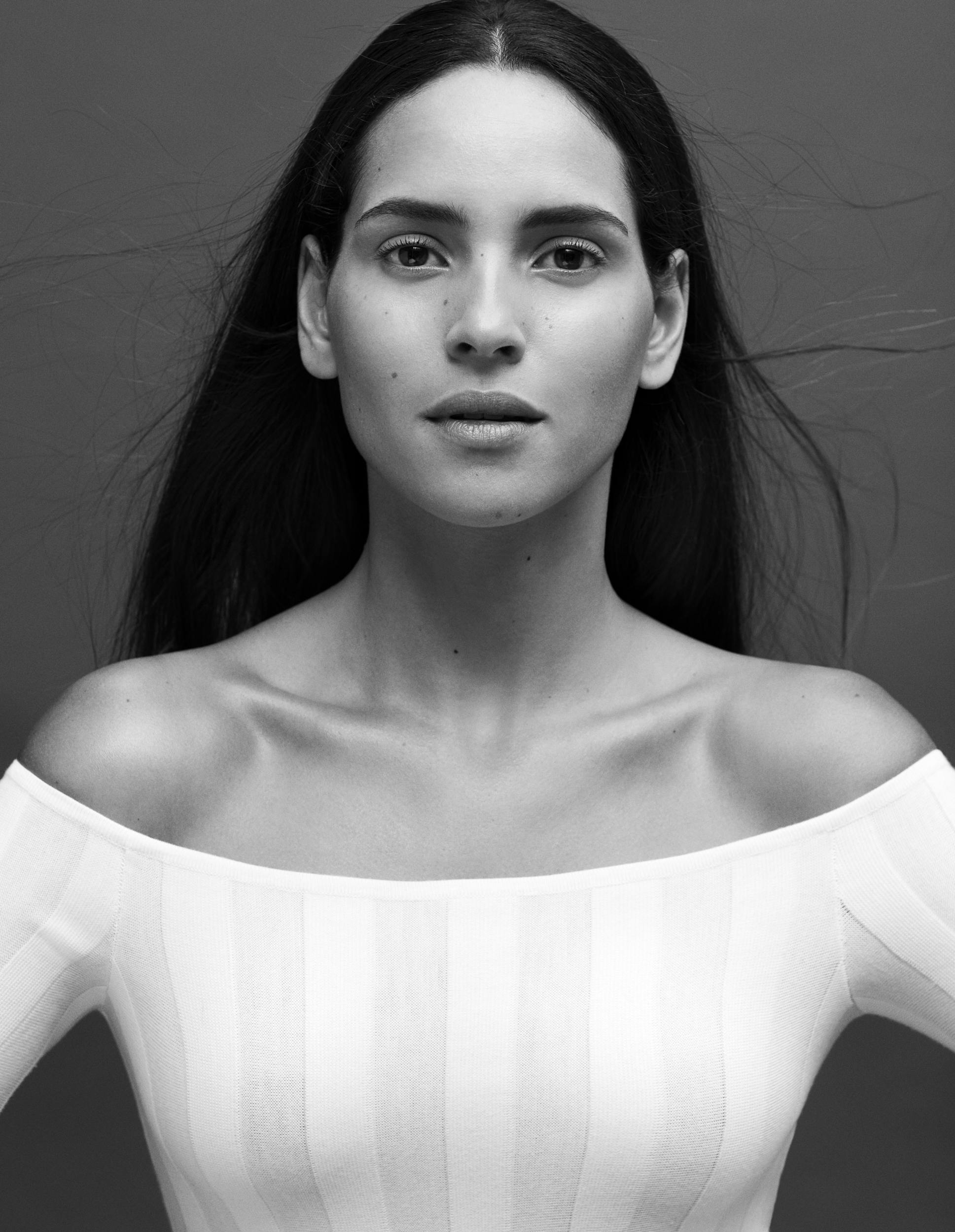 Adria Arjona for Vogue Mexico