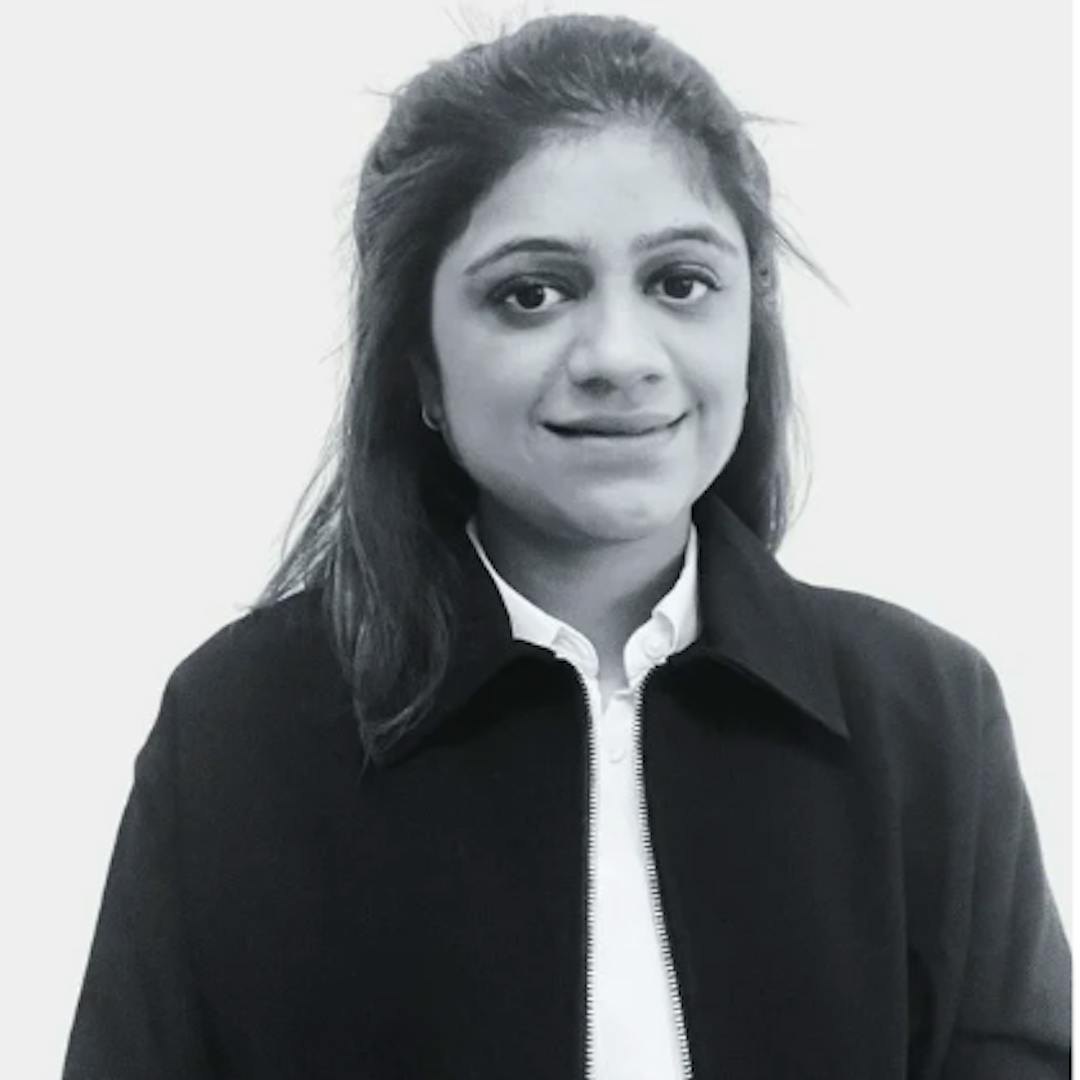 front face photo of alisha bajaj