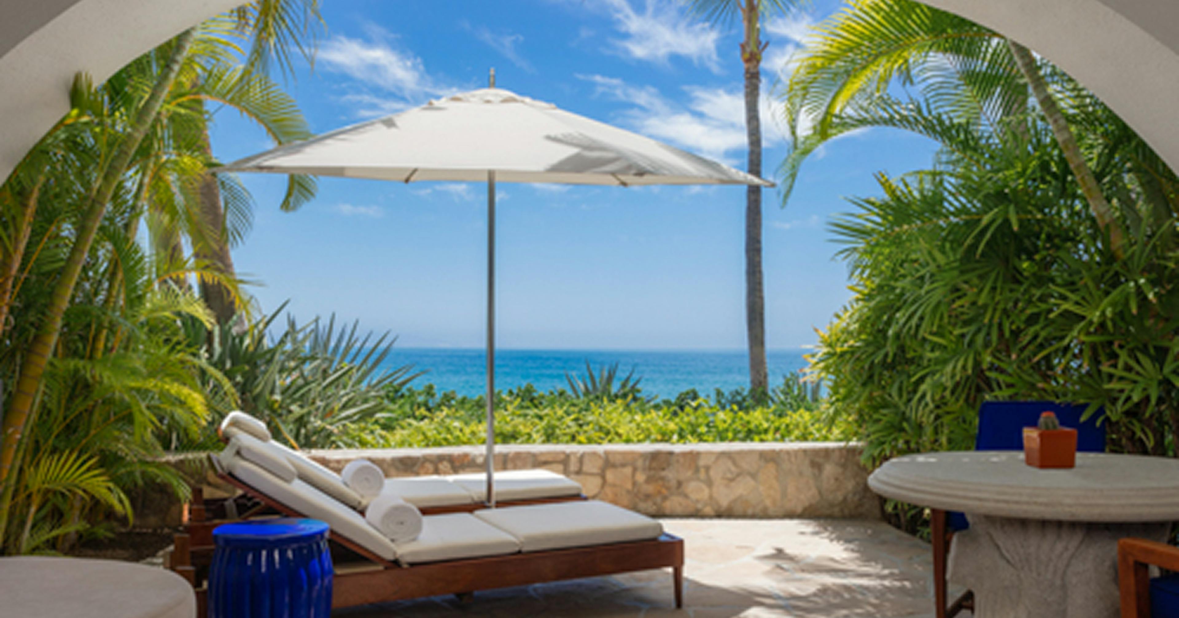 Junior Suite Ocean Front 3