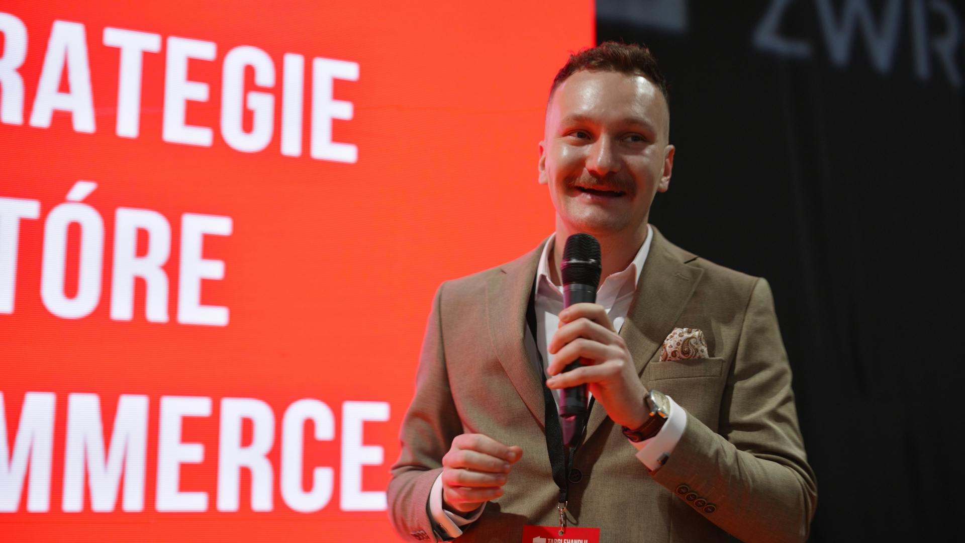 Targi-ehandlu (25.10.2024) -Wygodne Zwroty - scena A - zdj.1