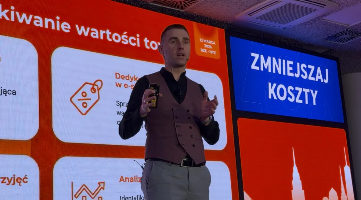 Wygodne Zwroty na RZECommerce - prelekcja CEO Krzysztof Kukla (2)