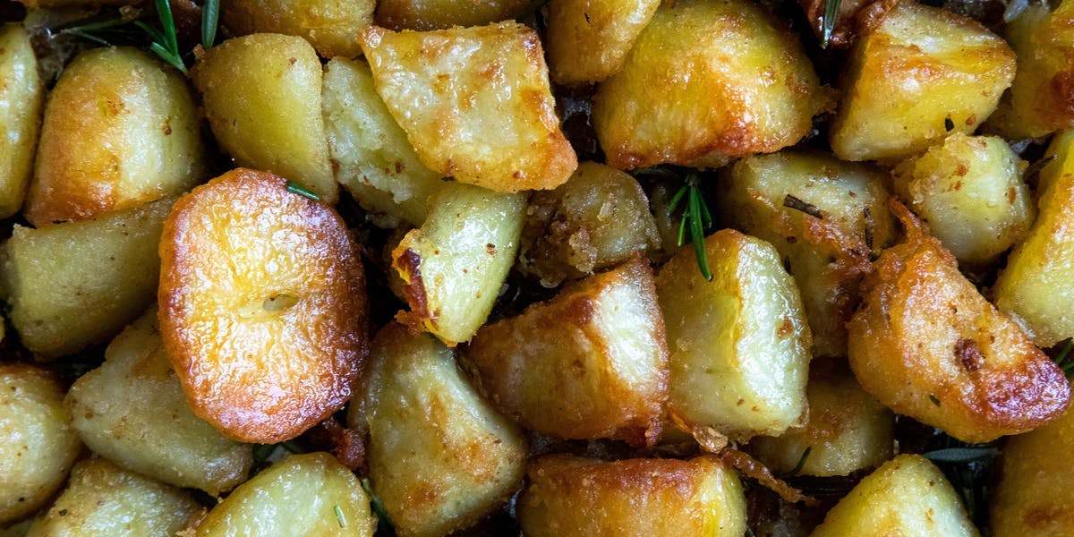 crispy roast potatoes and rosemary 