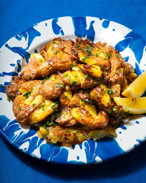 Super Crispy Smashed Potatoes (With Herbs) - Alphafoodie