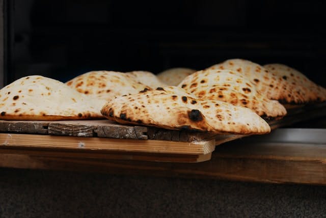 pita bread cooking