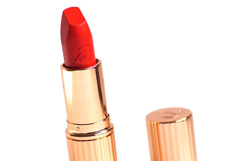 charlotte tilbury lipstick in tell laura
