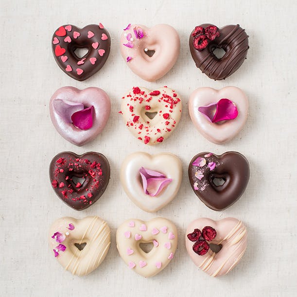 heart shaped dougnuts