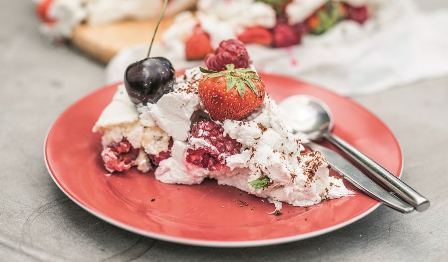 Pavlova slice