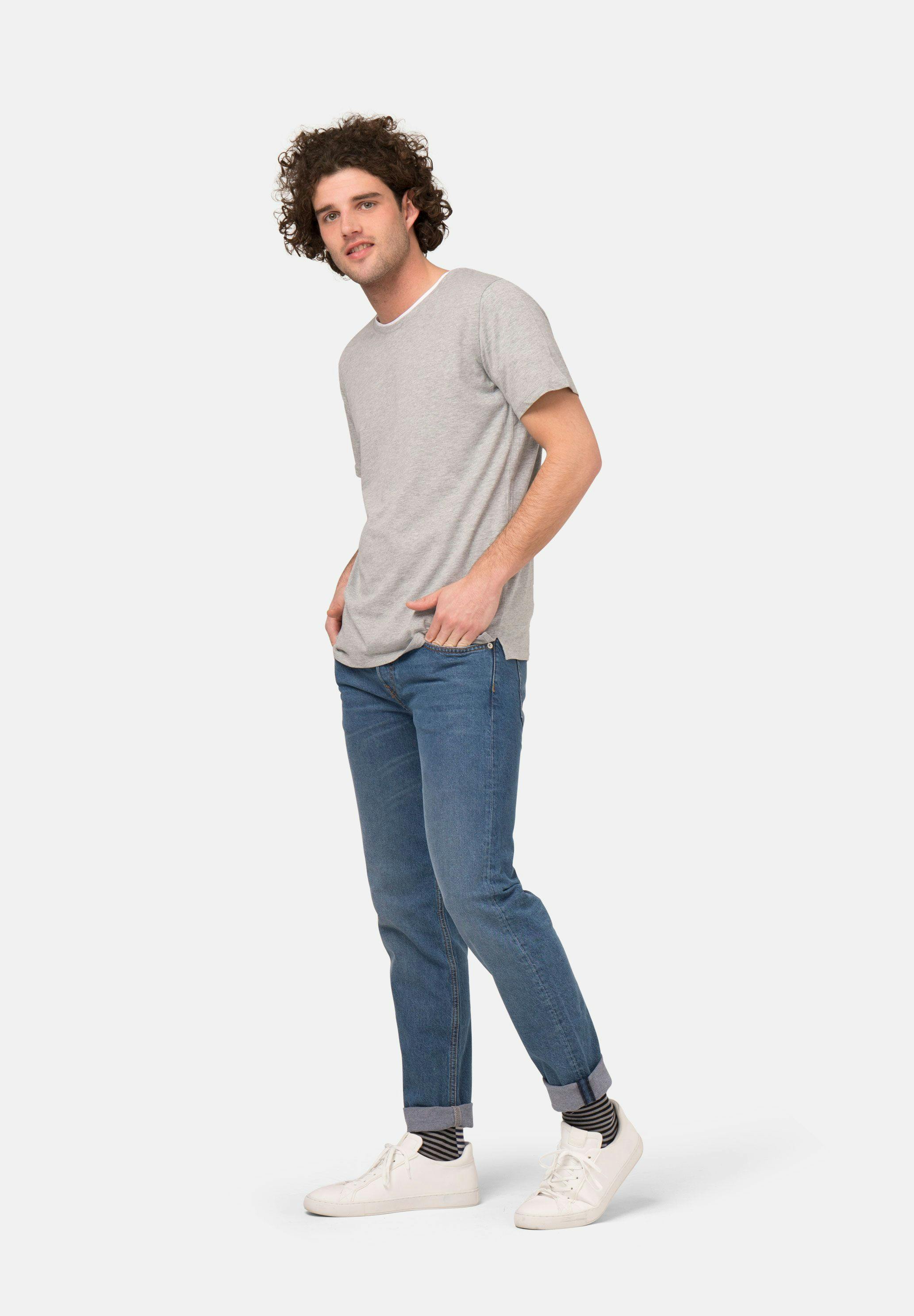 man wearing MUD jeans