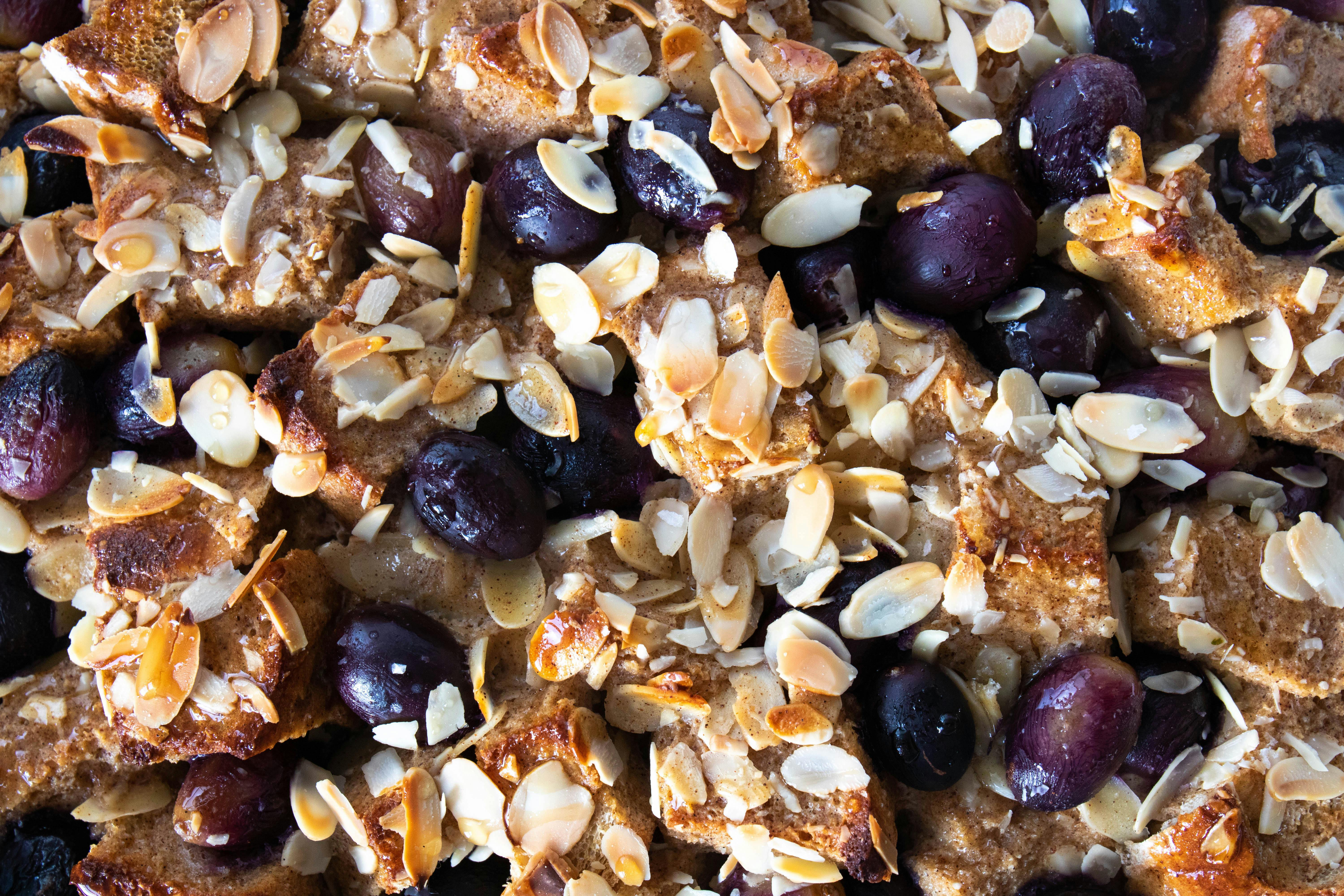 bread pudding with blueberries