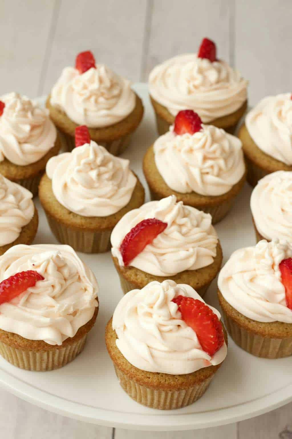 strawberry vanilla cupcakes