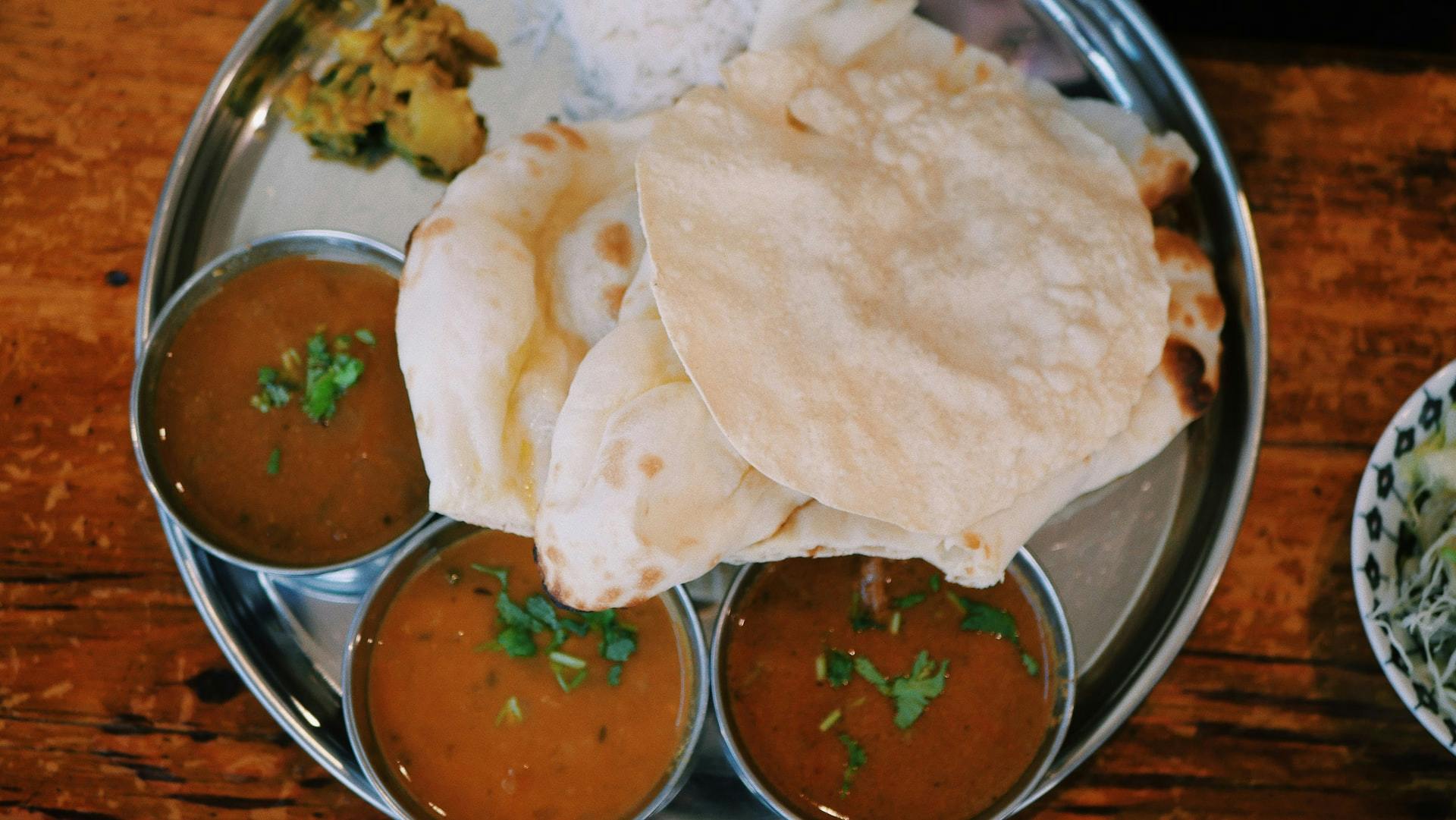 poppadoms and dips