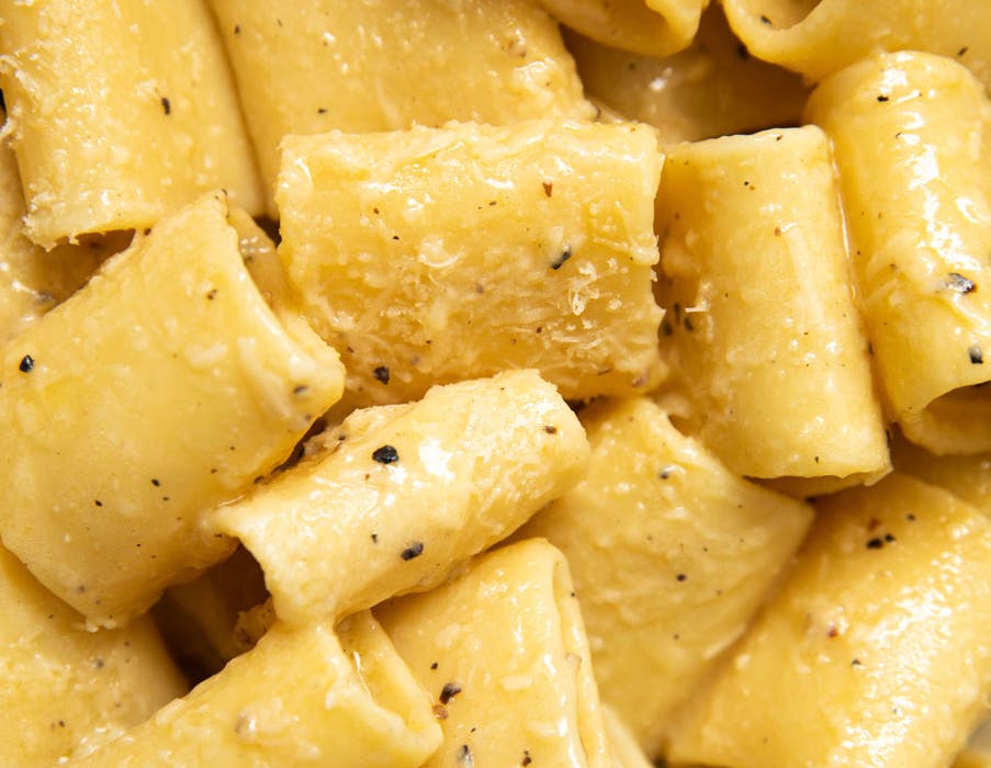 cacio pasta macro