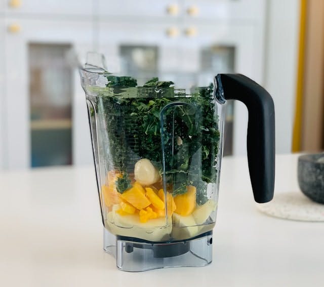 kale smoothie in blender