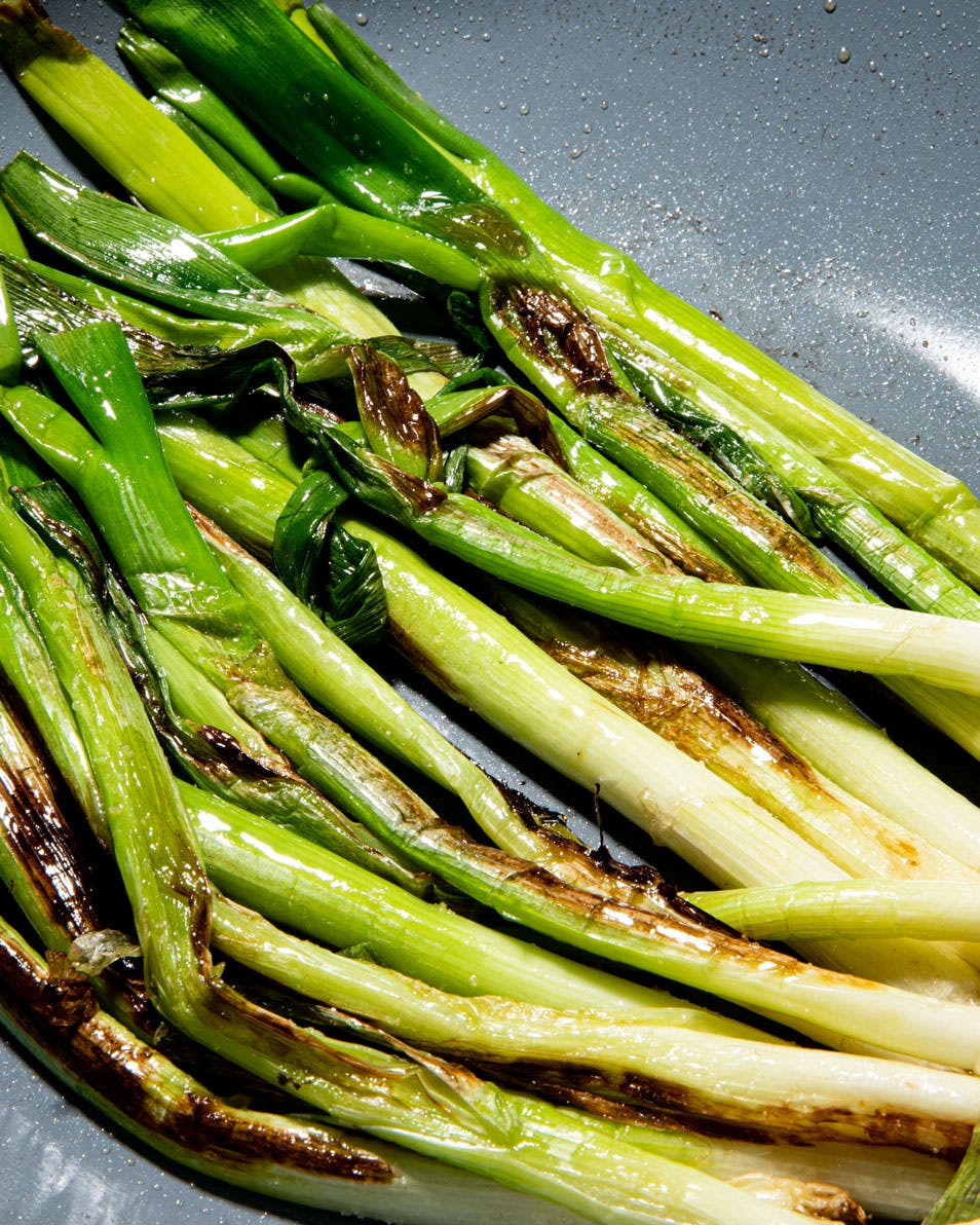 charred spring onions 