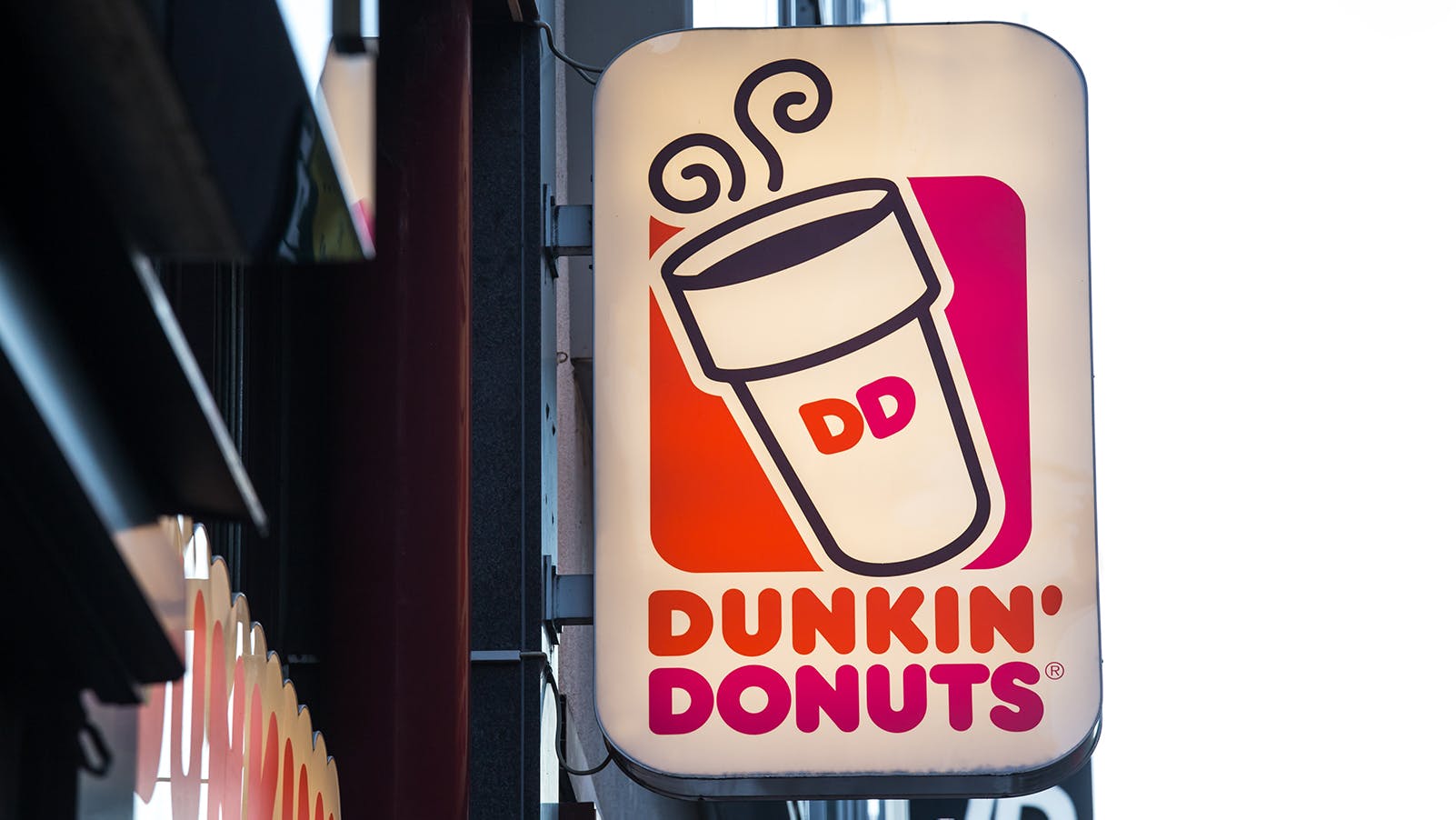 dunkin donuts sign