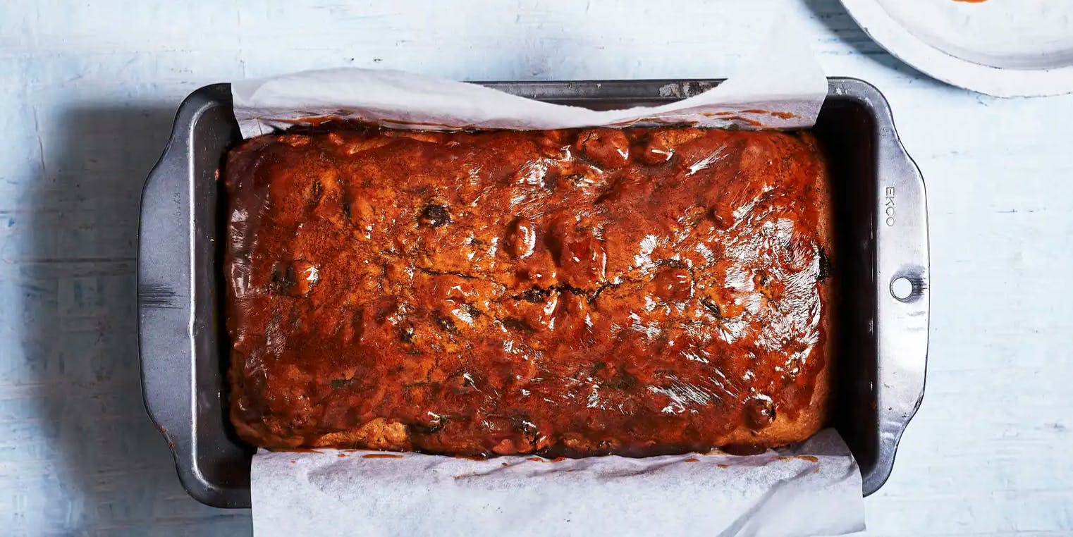 malt loaf in tin