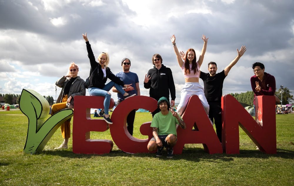 PEOPLE AT THE VEGAN CAMP OUT