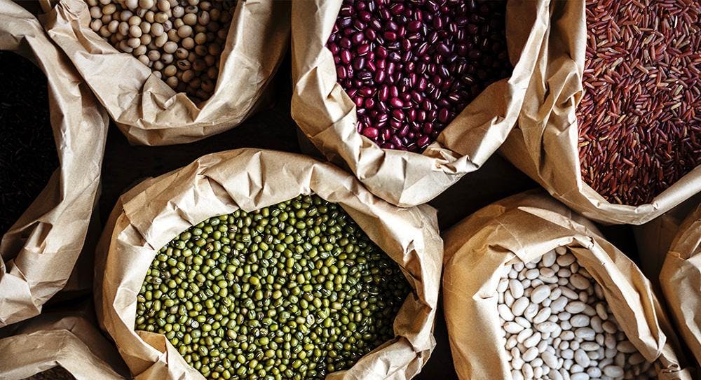 Raw beans and pulses