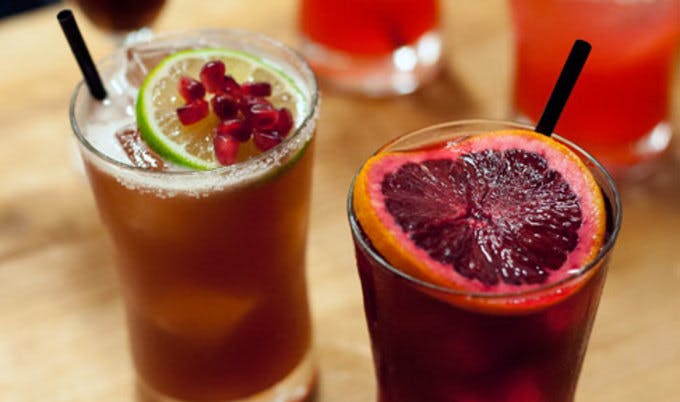 non-alcoholic hibiscus cocktail