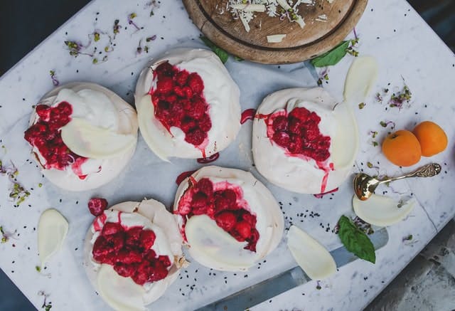 vegan mini pavlova