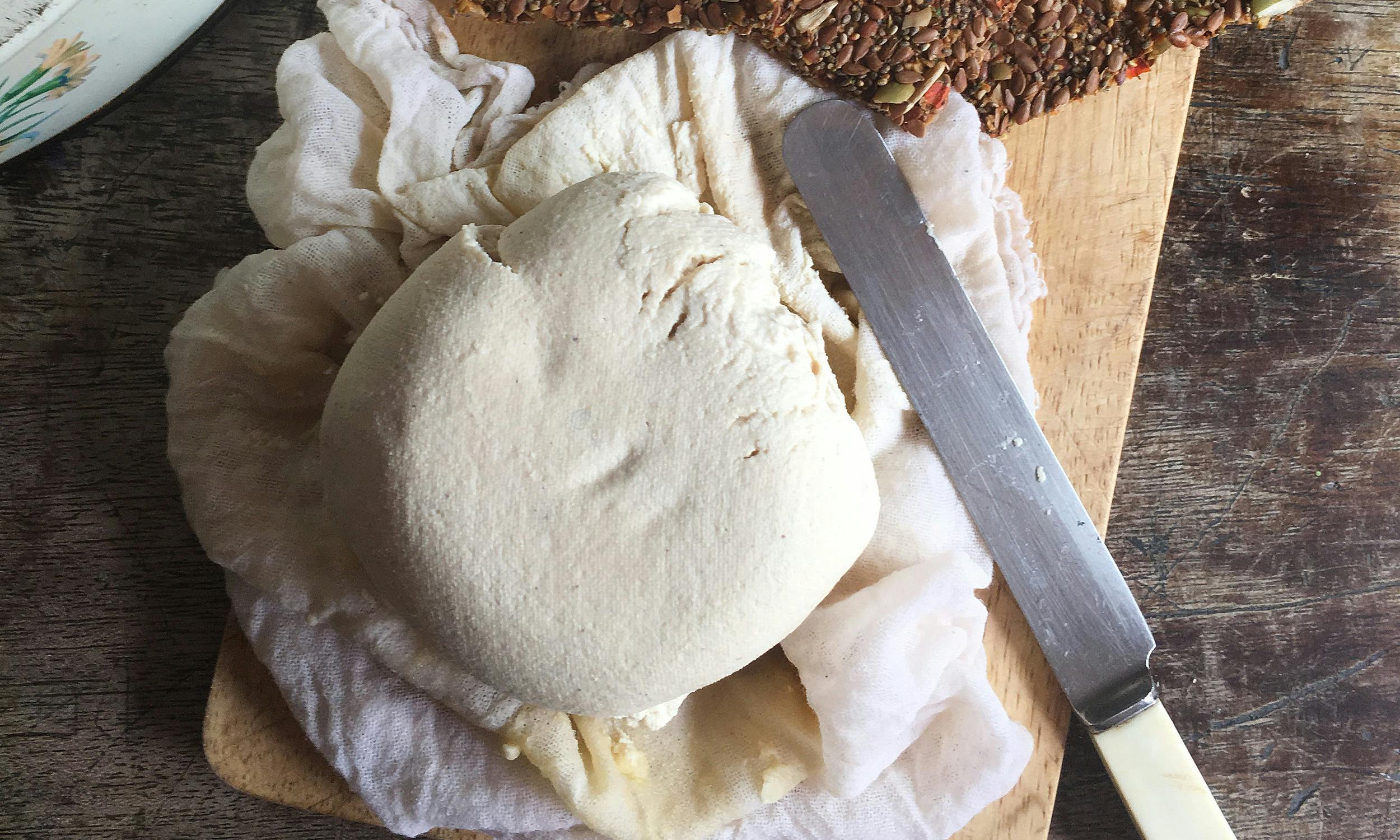 a vegan burrata