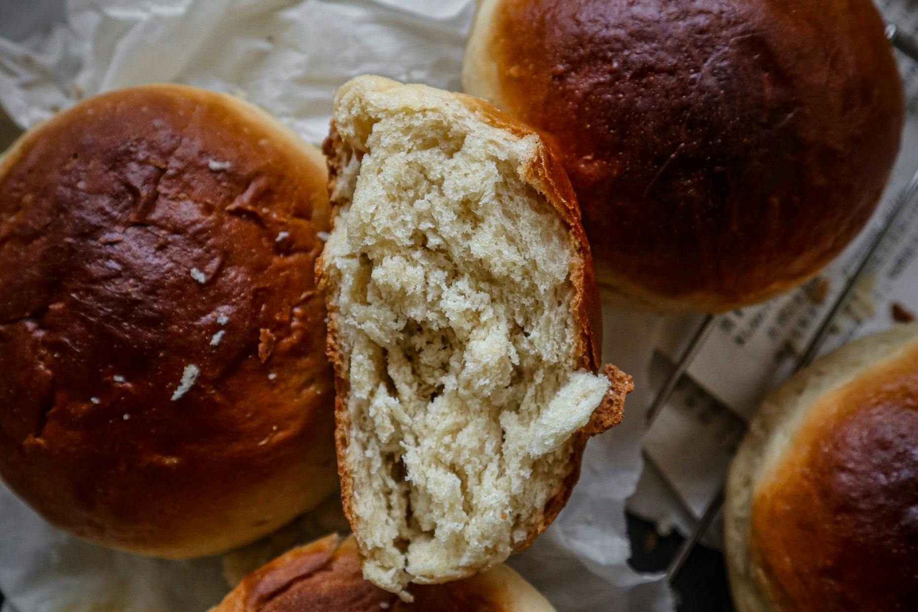 milk bread buns