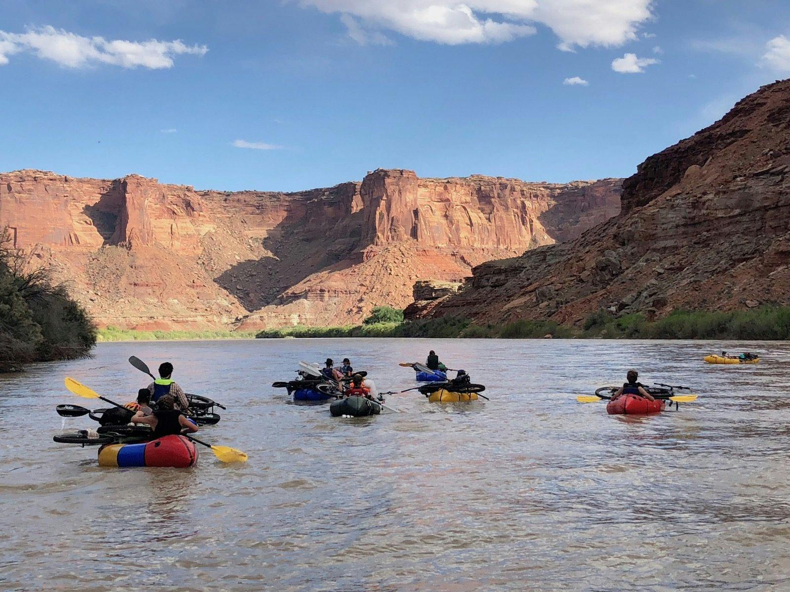 The whole group headed down the Green River.