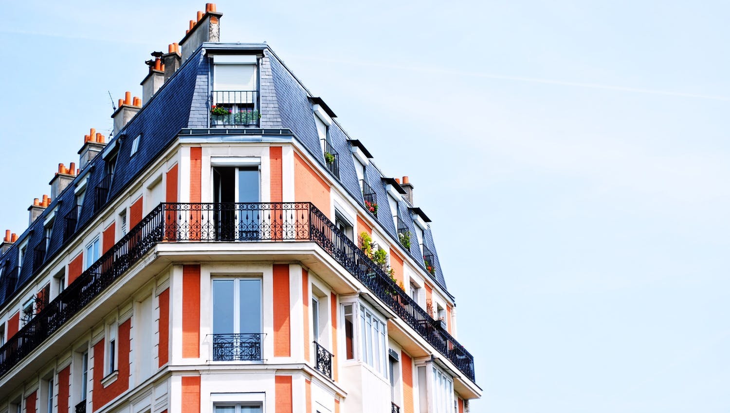 Investir dans l'immobilier locatif ou dans un fonds immobilier, comment choisir ?
