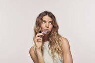 alpine white, dentes amarelos, clareamento, higiene bucal, clareamento dental